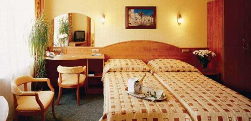 Normafa Hotel Будапеща Стая снимка